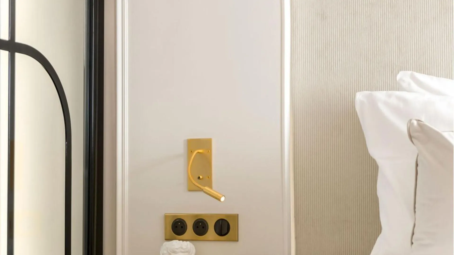 Merveil - Signature Suite -Tour Eiffel- Grenelle I Paris France